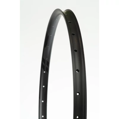 Abroncs Merida 140 (800) Expert TR  27.5 32h fekete